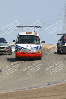 media/Sep-28-2025-24 Hours of Lemons (Sun) [[5dfe0e5f6e]]/12pm (Outside Grapevine)/